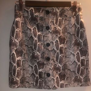 Women’s skirt